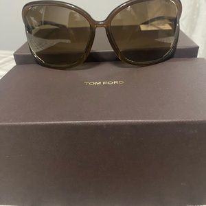 Ladies brown ,Tomford shades AUTHENTIC!!